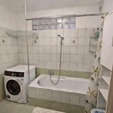 Downtown Astoria Deluxe Loft דירה *